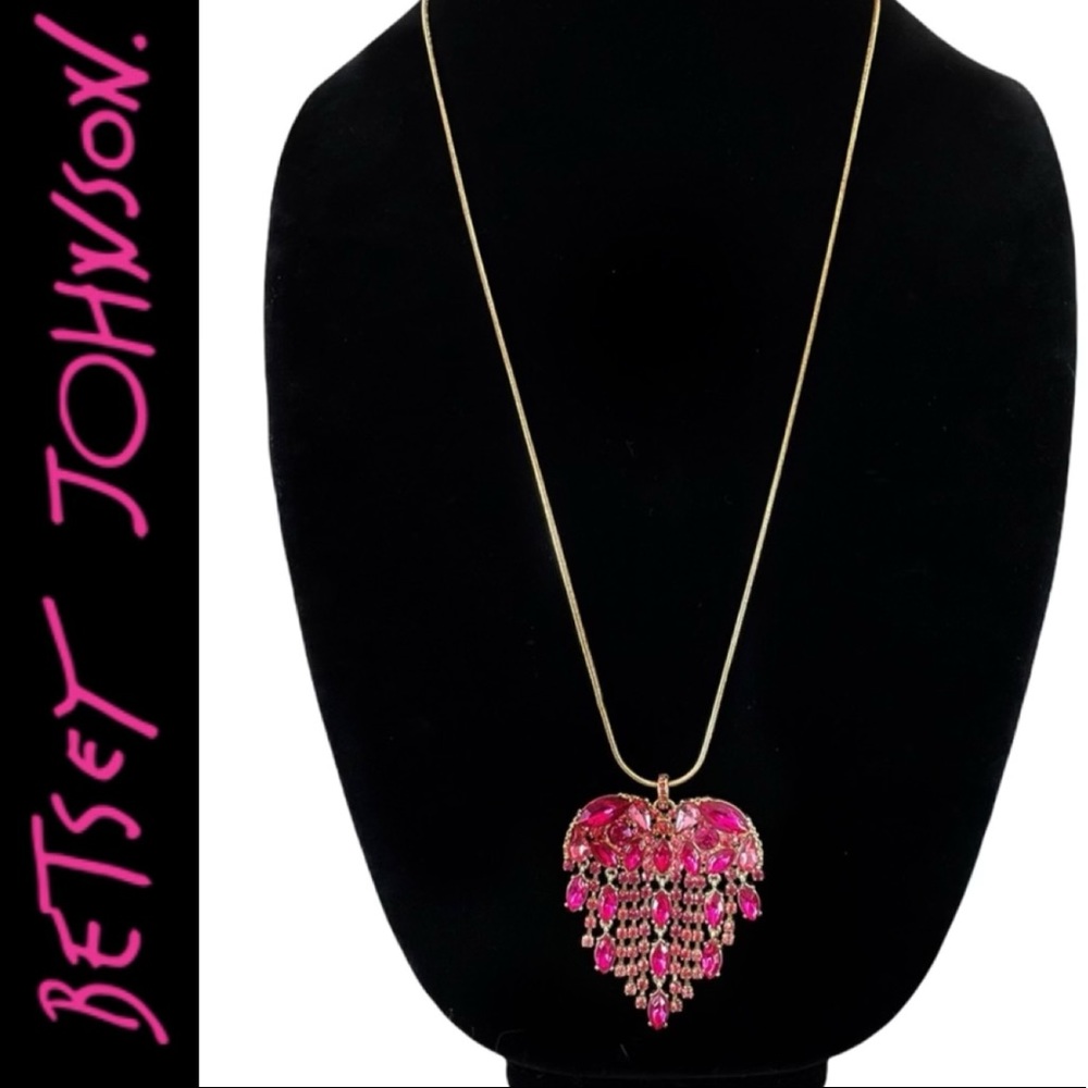 SOLD Betsey Johnson Breaking Hearts Fringe Pendant Necklace - Picture 4 of 4
